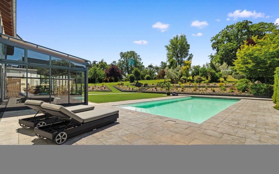 Außenansicht mit Blick auf den Garten